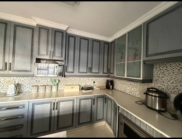 5 BEDROOM HOUSE FOR SALE IN CRYSTAL PARK
